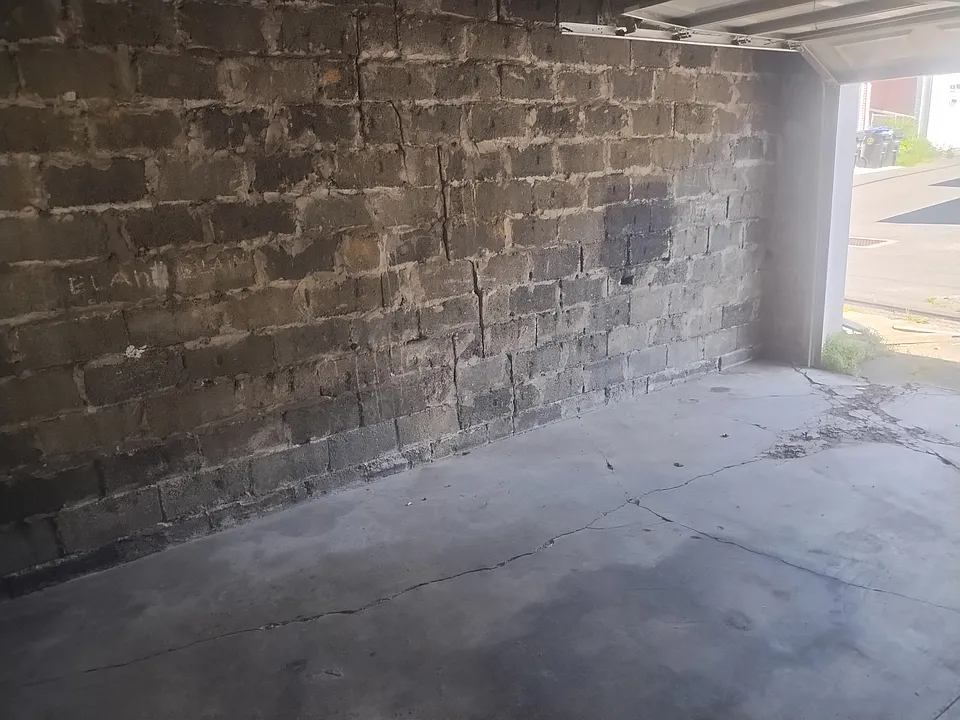 Building Photo 3