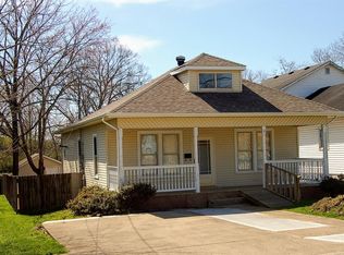 230 W Locust St, Mount Sterling, KY 40353