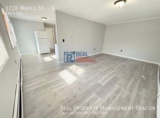 1228 Maple St #6, White River Junction, VT 05001