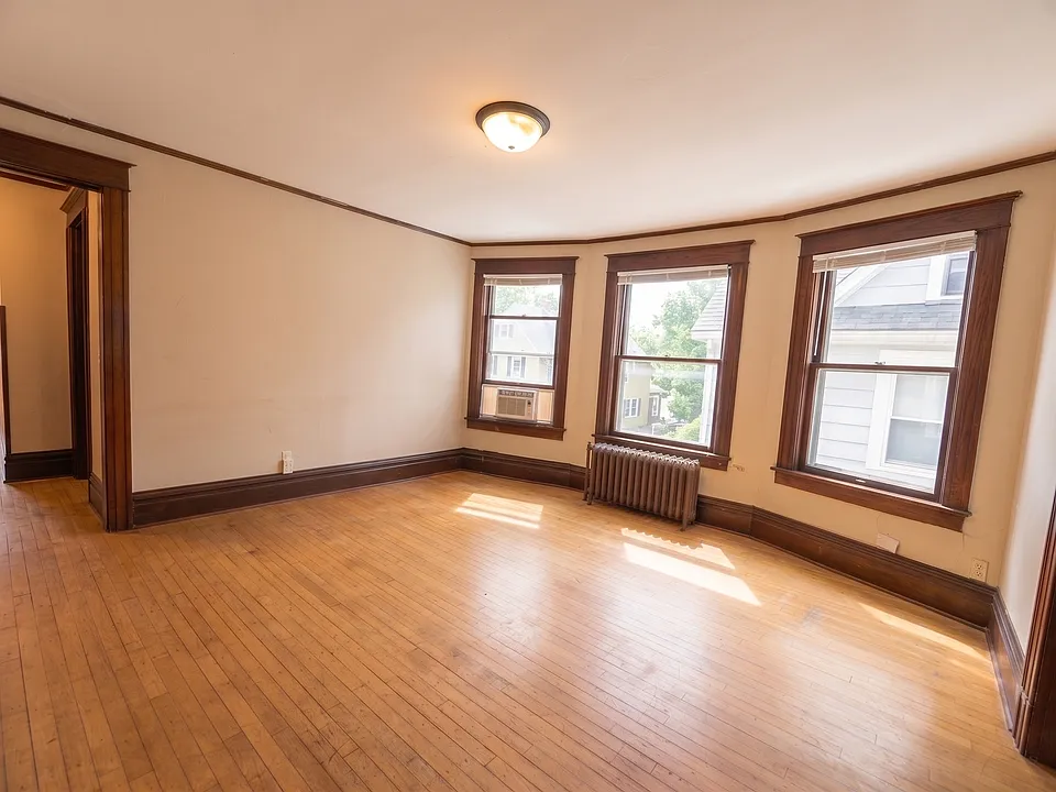 120 N Franklin St #2