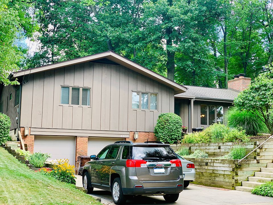 1st image of 4372 Oakwood Dr