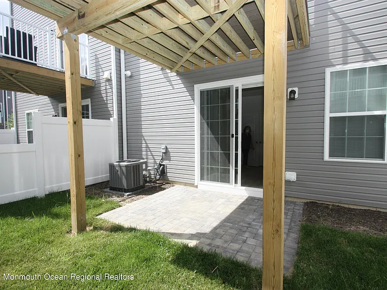 1206 Arose Ln — Photo 31