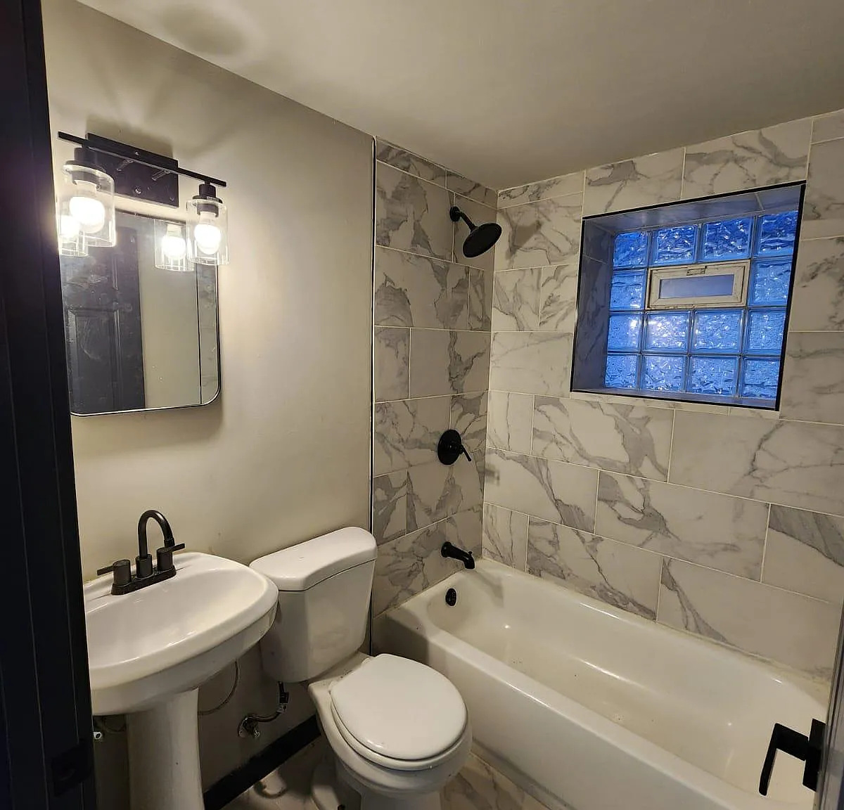 2 bed, $1,200 — Photo 1