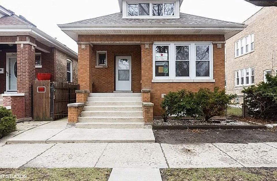 1st image of 5650 S Artesian Ave