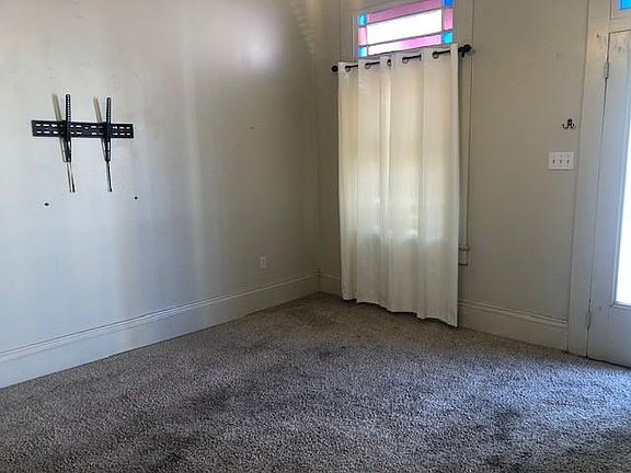3rd image of 324 Lavoisier St