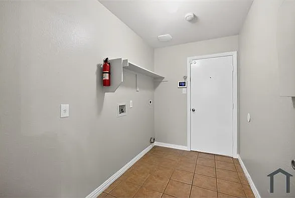 1532 Canary Dr — Photo 16