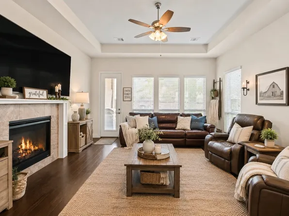 12505 Amesbury Way, Farmers Branch, TX 75234