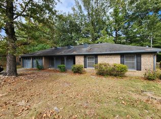 423 Circleview Dr, Dothan, AL 36301