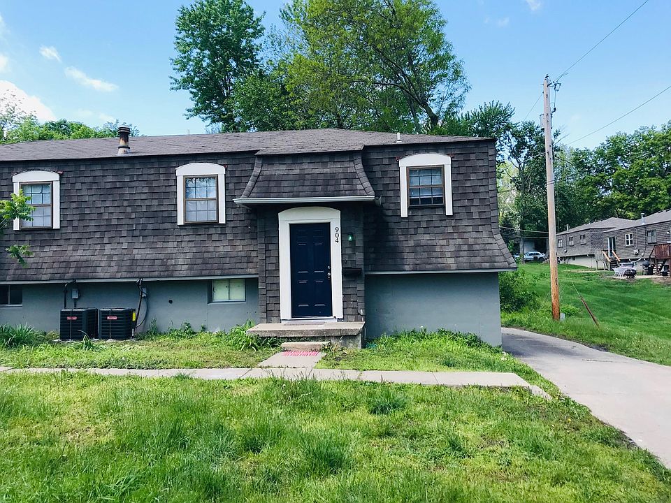 1st image of 904 S Savage St