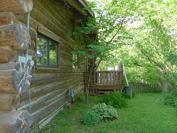 4th image of 524 Vincent Park Dr