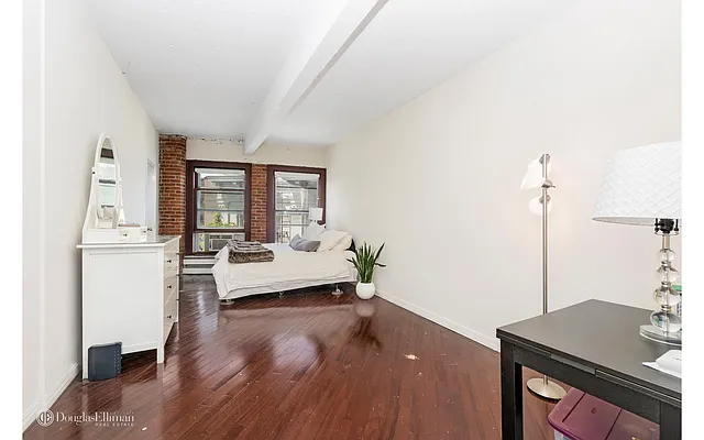 Rented by Douglas Elliman | media 4