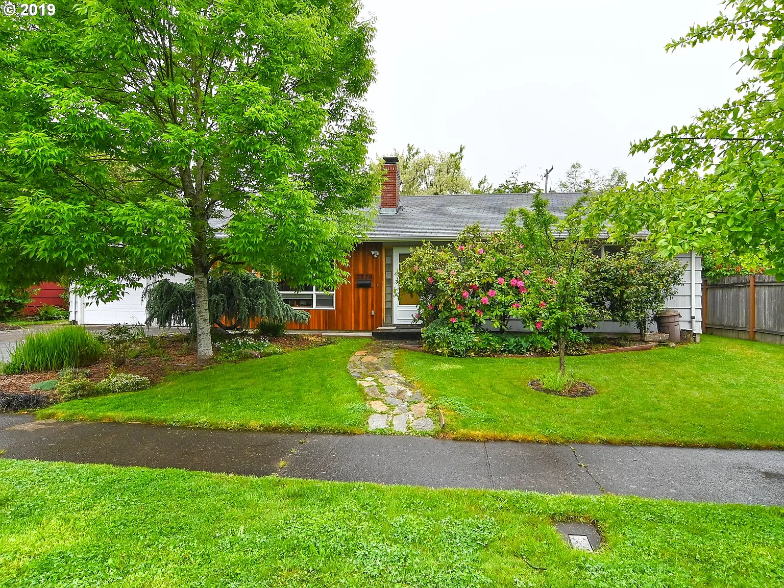 2270 Tyler St photo 1