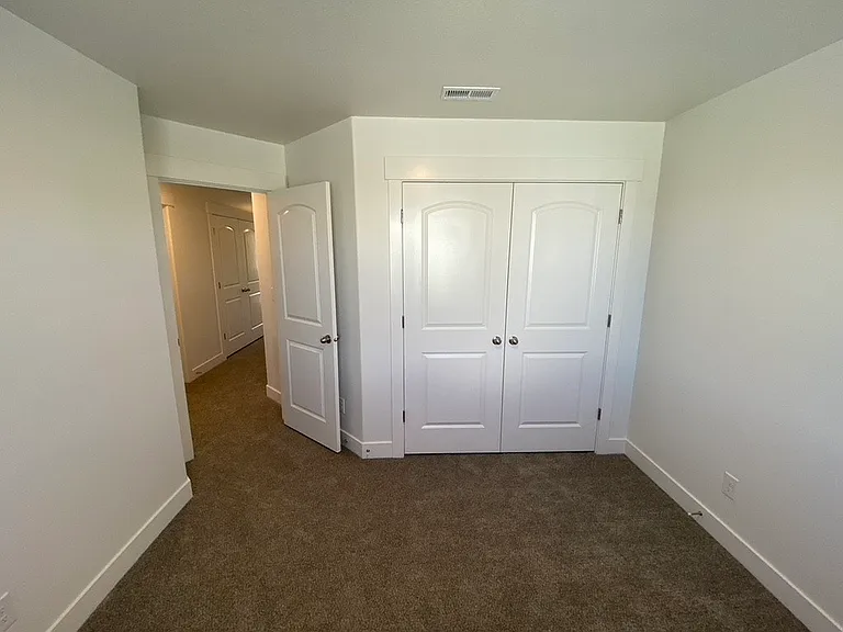 2083 N 4260 W — Photo 35