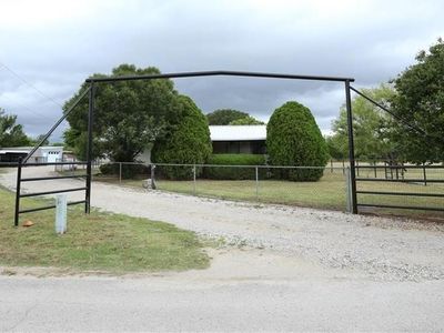 110 Crowley Ln, Mineral Wells, TX, 76067