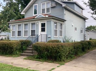 676 E 11th St #1, Winona, MN 55987