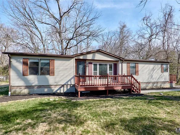 103 E Lark Dr #A, Fenton, MO 63026