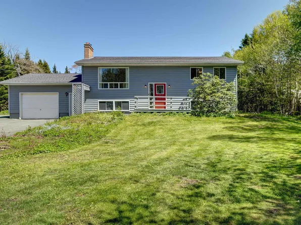 2834 Prospect Rd, Halifax, NS B3T 1V8
