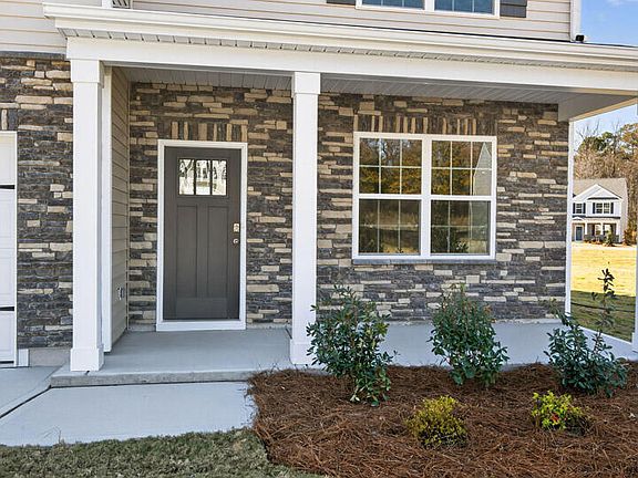 2nd image of 3055 Bayview Drive