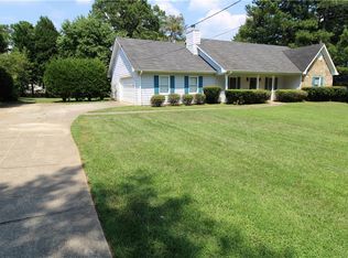 2320 Ridgedale Dr, Grayson, GA 30017