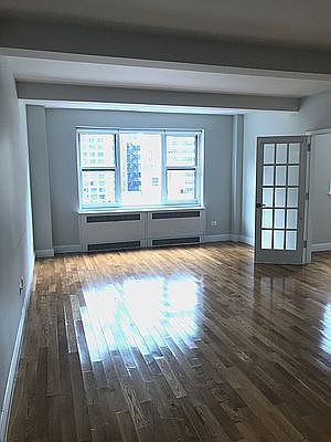 1st image of 20 Park Ave APT 10E