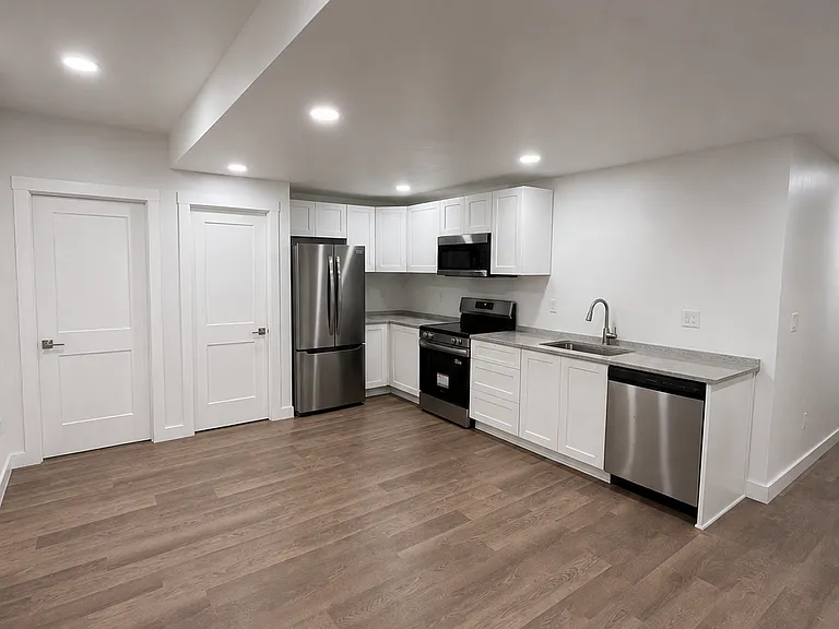 3625 E Bluebell Dr — Photo 2