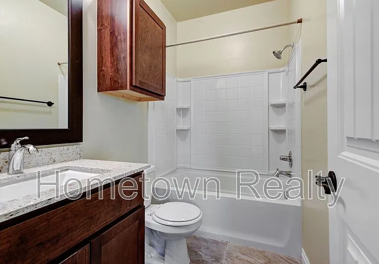 463 S Fretz Ave — Photo 16
