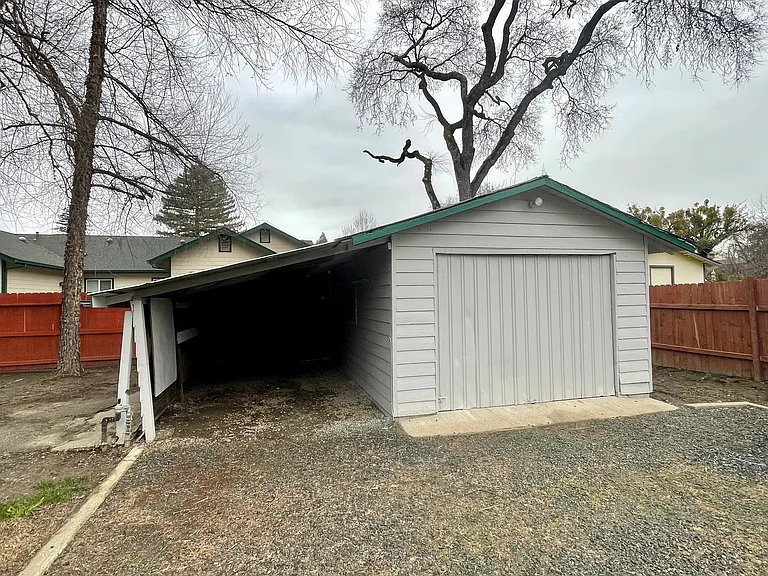 9570 Mendenhall Ave — Photo 9