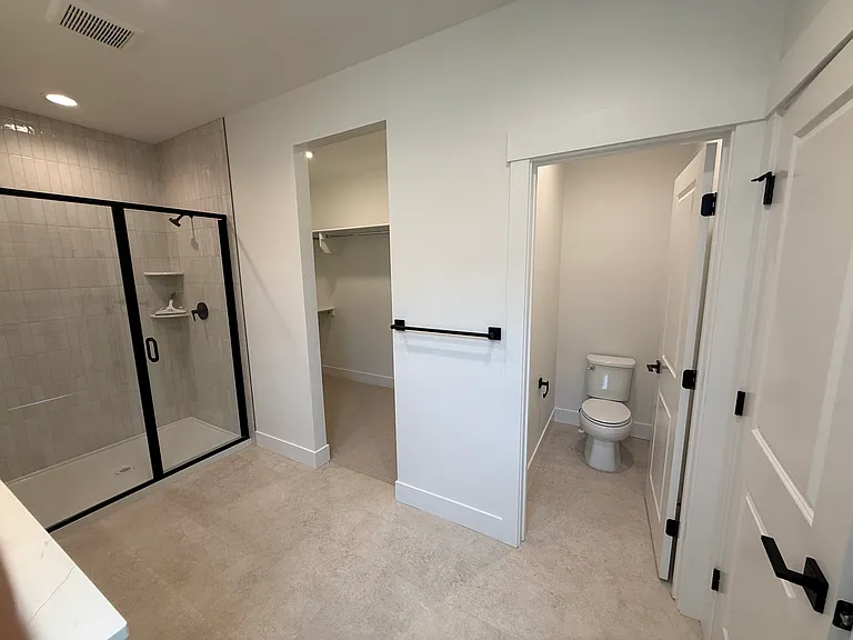 1481 N Burnam Ave — Photo 14