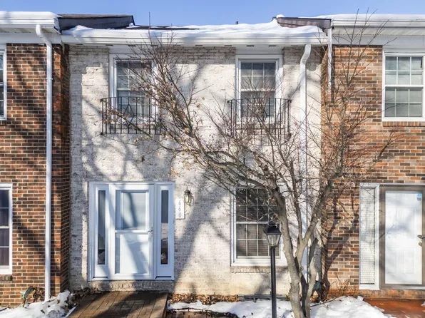 660 Dlyn St, Columbus, OH 43228