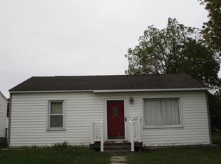 410 Black Hawk Rd, Waterloo, IA 50701