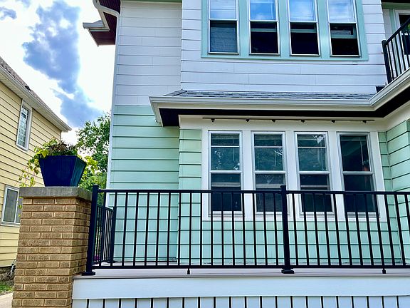 Enjoy the spacious front deck!