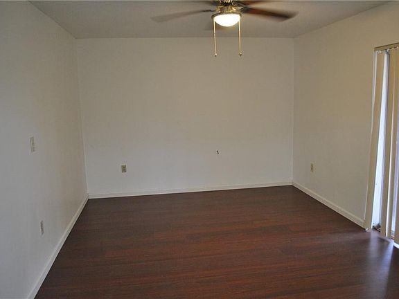 4th image of 4717 Arthur St #U4717