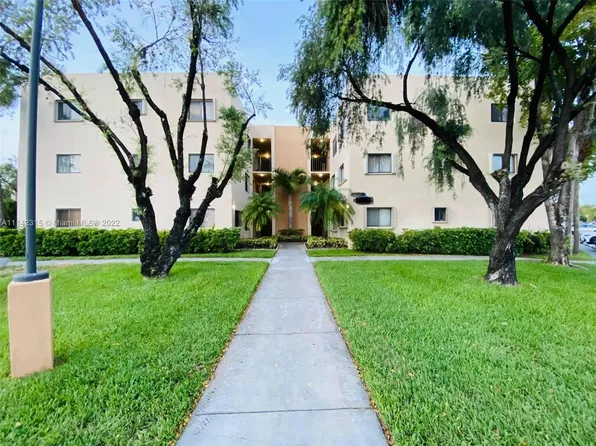 8025 SW 107th Ave APT 118, Miami, FL 33173