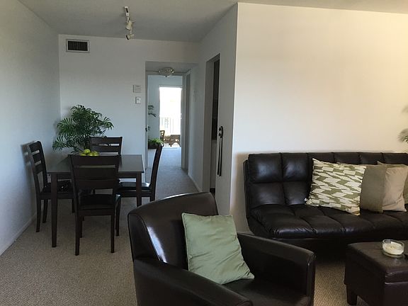 4th image of 109 Wettaw Ln #306