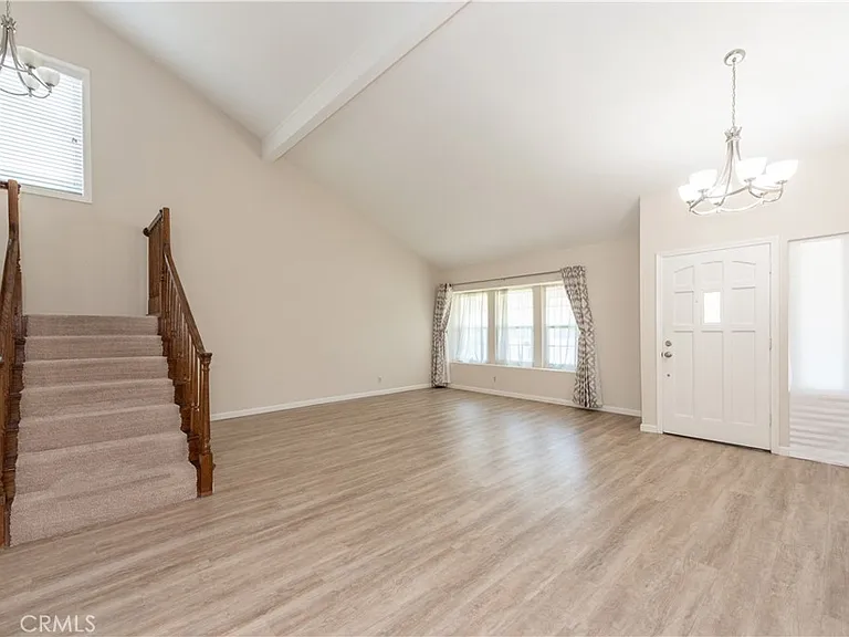 11 Bragg — Photo 4