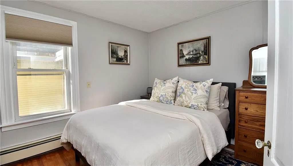 8 bed, 4.0 bath, 1204 sqft, $2,100 — Photo 4