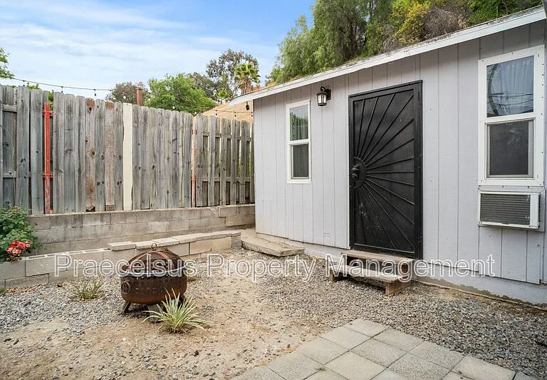1512 Walbollen St — Photo 20