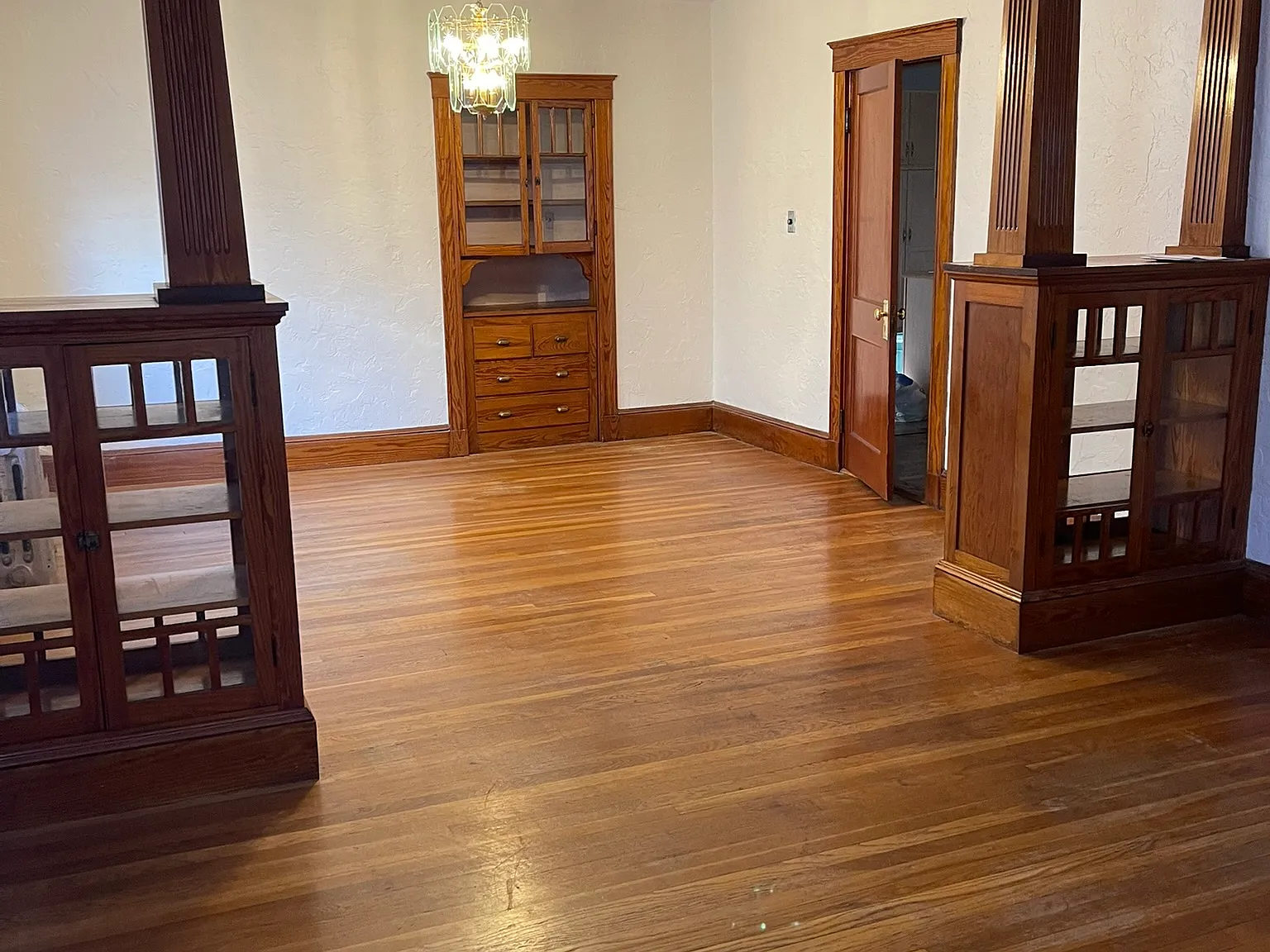 2 bed, 1200 sqft, $2,500 — Photo 4