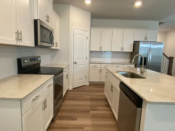 321 Planters Trace Ln, Indian Trail, NC 28079