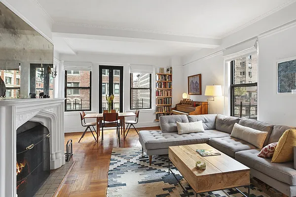 Sold by Compass | media 1