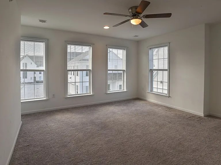 3118 Grove Ct — Photo 35