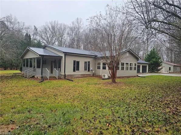 301 Crouse Mountain Ln, Lexington, NC 27292