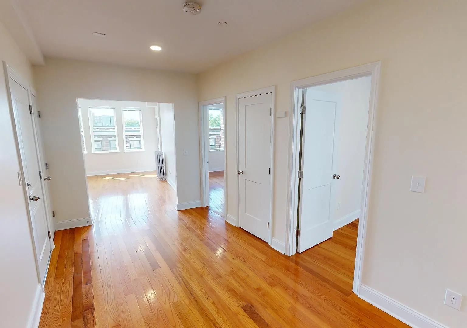 Beautiful modern Brighton 2 Bed Available 9/1/26 — Photo 1
