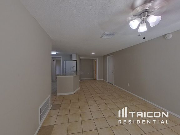 3rd image of 1208 Melonwood Ave