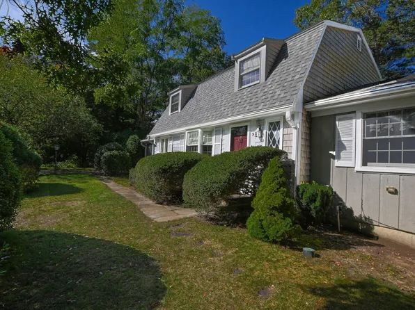 9 Faunce Mountain Road, Sandwich, MA 02563