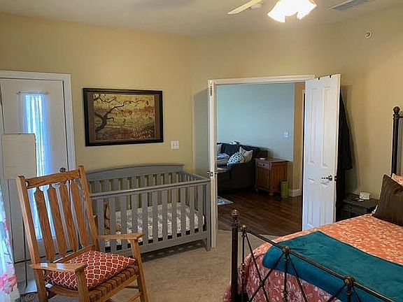 5th image of 2632 Suncrest Village Cir