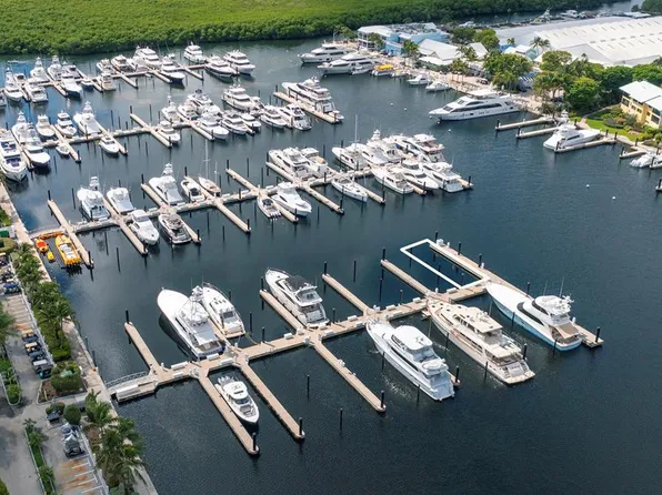 201 Ocean Reef Dr #Hs-11, Key Largo, FL 33037