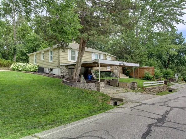 61 H St, Lees Summit, MO 64086