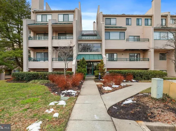 10 Winners Cir APT 2B, Owings Mills, MD 21117