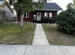 319 3rd Ave SW, Great Falls, MT 59404